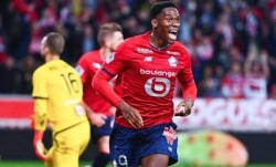 法甲焦点战：里尔主场阻击巴黎圣日耳曼，争冠与欧战资格双线激战