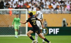 皇马1亿巨星贝林厄姆面临位置困惑：中场浪费天赋，前锋又难适应？